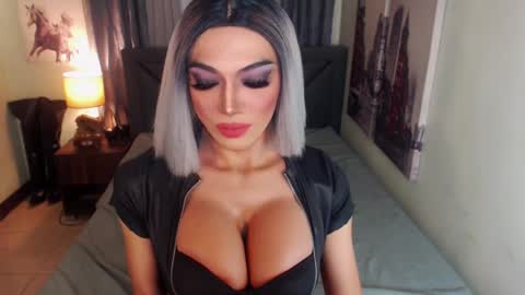 Snapshot of midnightscentxx chatting on March 2025 07:27:02 AM KATE online show from March 2025 07:27:02 AM