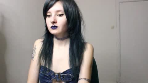 midnightsiren online show from November 2025 09:25:02 PM