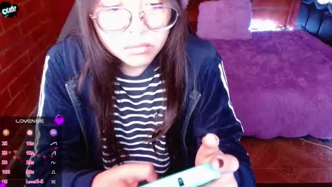 Midori 7u7 online show from March 2026 02:38:01 PM