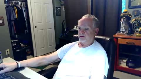 midwestdad09 online show from May 2026 12:48:01 PM