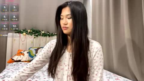 Mia online show from February 2026 05:39:02 PM