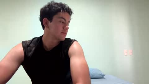 Snapshot of migguev chatting on June 2026 08:31:01 PM migguev online show from June 2026 08:31:01 PM
