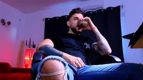 MightyAaron online show from October 2025 05:31:02 AM