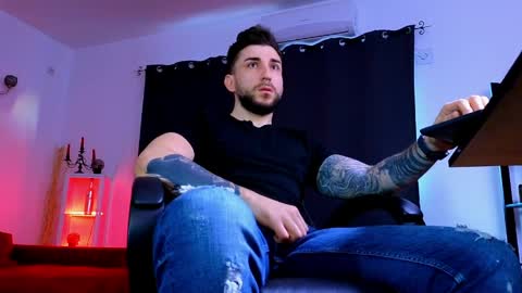 MightyAaron online show from April 2026 04:21:01 AM