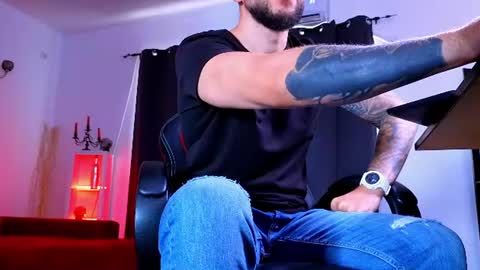 MightyAaron online show from July 2026 11:03:02 AM