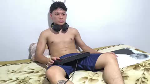 migthy_moon online show from August 2026 06:54:01 PM