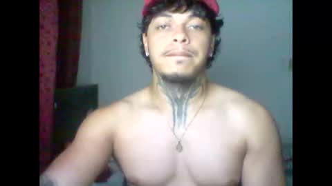 miguelvl01 online show from October 2025 08:01:01 AM