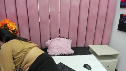 Miha online show from October 2025 03:05:02 AM