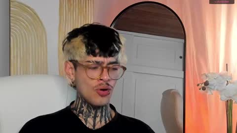 MIHAIL LEROY finally independent model online show from December 2024 11:56:01 PM