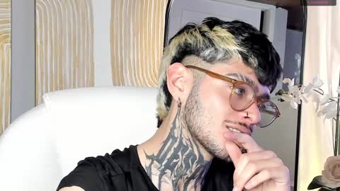 MIHAIL LEROY finally independent model online show from December 2024 10:52:02 PM