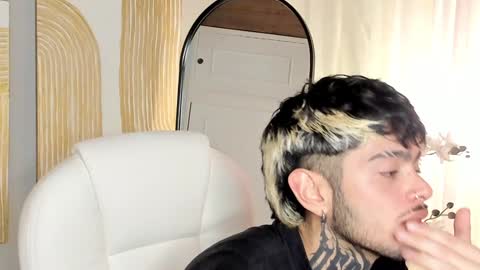 MIHAIL LEROY finally independent model online show from January 2025 10:48:01 PM