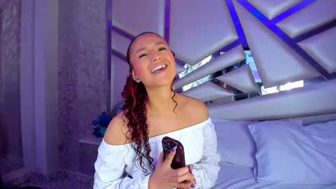 Snapshot of miia02 chatting on November 2025 06:57:02 AM MIA 3 online show from November 2025 06:57:02 AM