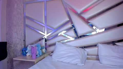 Snapshot of miia02 chatting on December 2025 03:03:01 AM MIA 3 online show from December 2025 03:03:01 AM