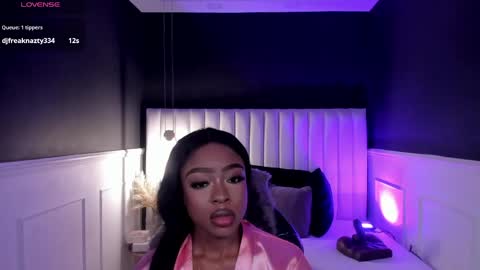 Snapshot of miia_schwarz chatting on April 2026 12:28:02 PM Miia Schwarz online show from April 2026 12:28:02 PM