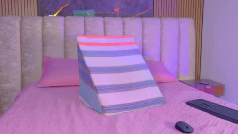 Snapshot of miia_scoott_ chatting on December 2025 11:59:02 AM miia scoott online show from December 2025 11:59:02 AM