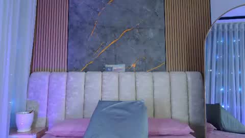 Snapshot of miia_scoott_ chatting on July 2026 12:00:02 PM miia scoott online show from July 2026 12:00:02 PM