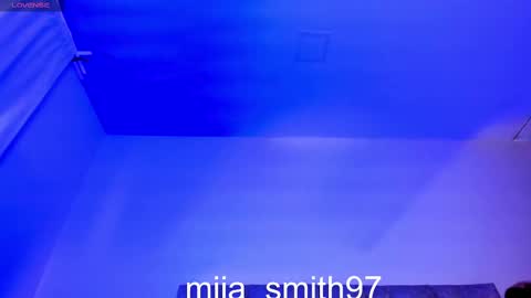 mia online show from September 2025 09:48:02 PM