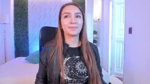 Miia 3 online show from October 2025 11:50:02 AM