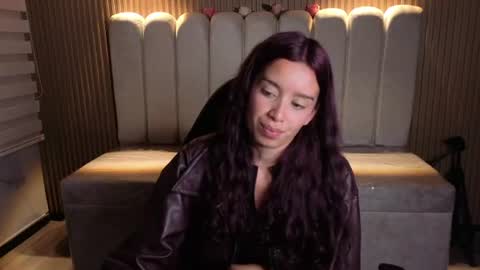 miiaa_evans1 online show from July 2026 07:49:02 PM