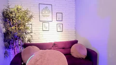 miilu  online show from February 2025 03:34:02 AM