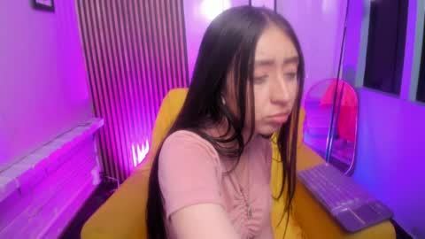 miilu  online show from April 2026 07:45:01 AM