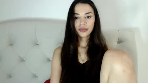 Mika online show from November 2025 08:25:02 PM