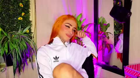 Snapshot of mikaelarangel chatting on October 2025 05:15:02 AM mikaelarangel online show from October 2025 05:15:02 AM