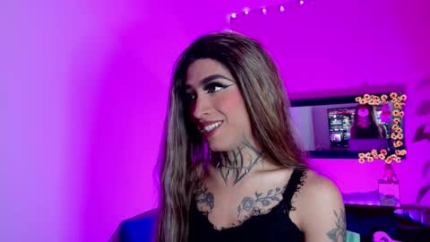 Snapshot of mikaelarangel chatting on November 2025 04:05:01 AM mikaelarangel online show from November 2025 04:05:01 AM