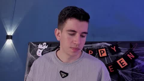 mikael online show from October 2025 03:52:02 AM