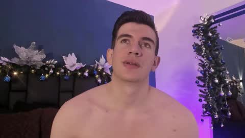 mikael online show from November 2025 04:02:02 AM