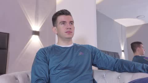 mikael online show from April 2026 04:48:01 PM