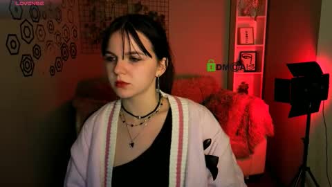 Snapshot of mikameovv chatting on November 2025 02:28:01 PM Mika online show from November 2025 02:28:01 PM