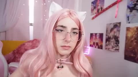 Snapshot of mikascarlet chatting on November 2025 11:31:01 AM Mika online show from November 2025 11:31:01 AM