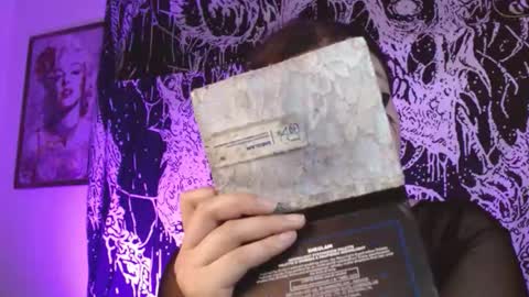 Mika online show from December 2025 09:55:01 PM