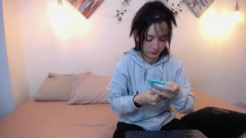 mikaza online show from June 2026 12:41:01 PM
