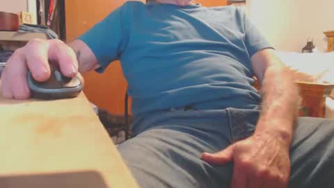 Snapshot of mike694fun chatting on February 2025 01:46:02 AM mike694fun online show from February 2025 01:46:02 AM