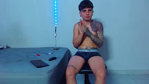 Mike IMDEPENDIENT MODEL online show from October 2025 05:24:02 PM