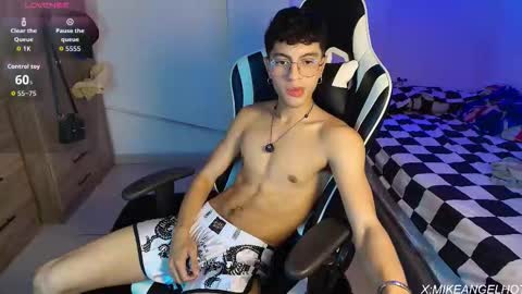 Mike Pineapple online show from March 2026 03:54:01 AM