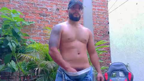 Mike online show from November 2025 01:11:01 PM