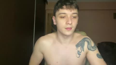 Snapshot of mikelaur chatting on March 2025 08:10:01 PM MikeLaur online show from March 2025 08:10:01 PM