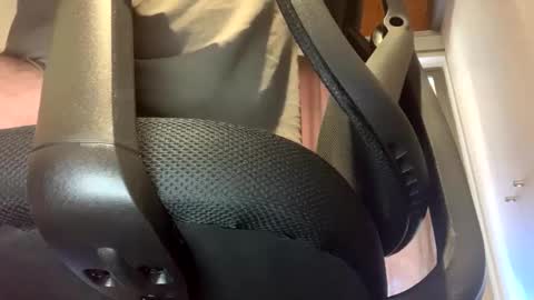 miker1239 online show from October 2025 01:30:01 PM