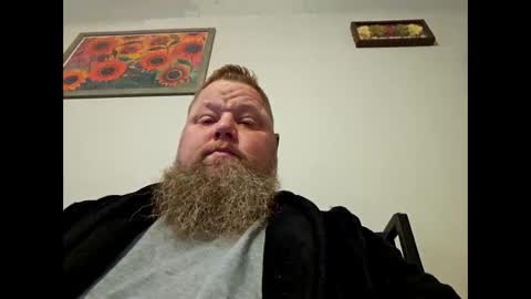 Mikeybanks50 online show from December 2025 06:49:01 PM