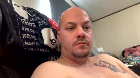 Snapshot of mikeylikesit2222 chatting on January 2025 05:44:02 PM mikeylikesit2222 online show from January 2025 05:44:02 PM