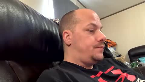 Snapshot of mikeylikesit2222 chatting on February 2025 06:29:02 PM mikeylikesit2222 online show from February 2025 06:29:02 PM