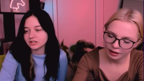 miki_ti online show from November 2025 09:41:02 AM