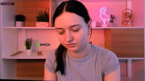 miki_ti online show from November 2025 09:30:01 AM