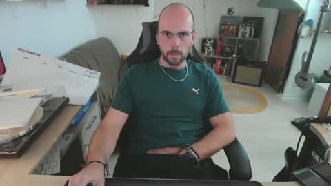 mikmik91 online show from June 2026 03:18:01 PM