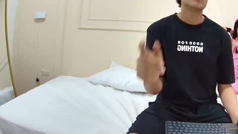 mila and bruno online show from October 2025 07:01:02 PM
