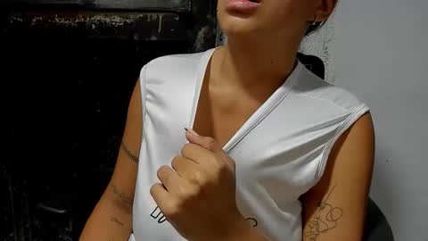 mila  online show from February 2026 04:27:01 AM