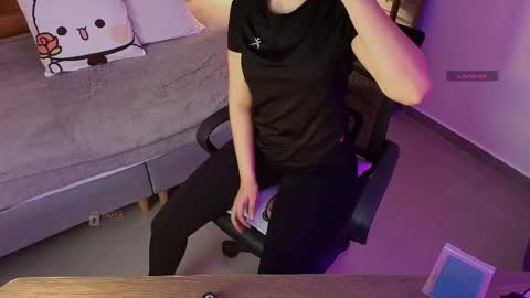 Milena  online show from April 2026 11:13:01 AM